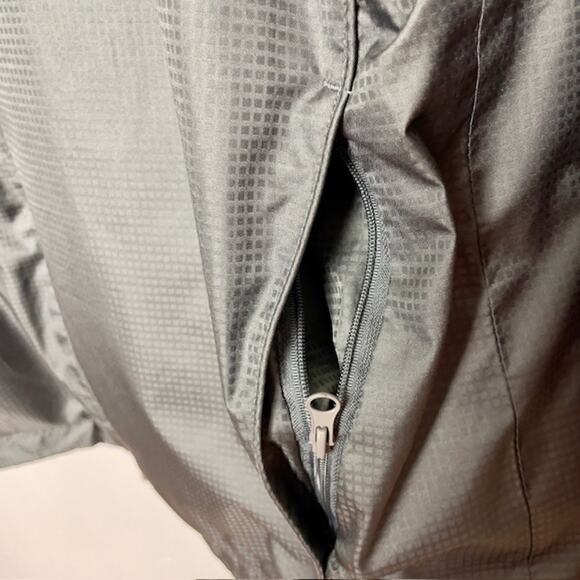 Greg Norman M/M Full-Zip Windbreaker Golf Jacket Gray Country Club Active Light - Picture 2 of 9